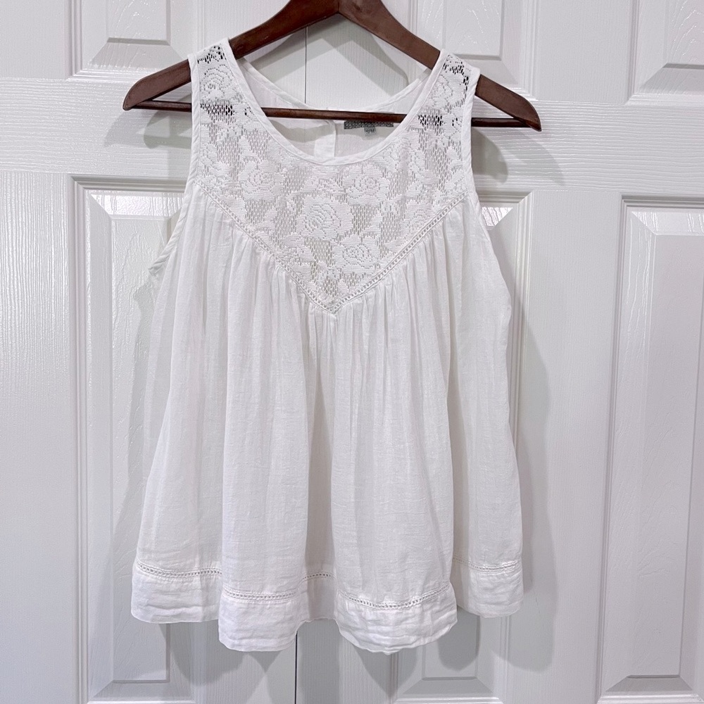 Cost Plus World Market White Lace Boho Blouse Size S/M